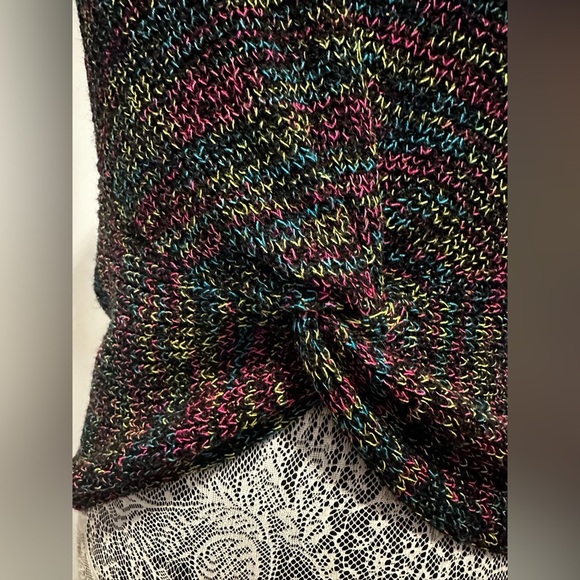 Jolie & Joy Twist Front Neon Speckle VNeck Sleeveless Knit Top Keyhole - Picture 10 of 12